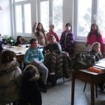 Четвртаци у школској библиотеци